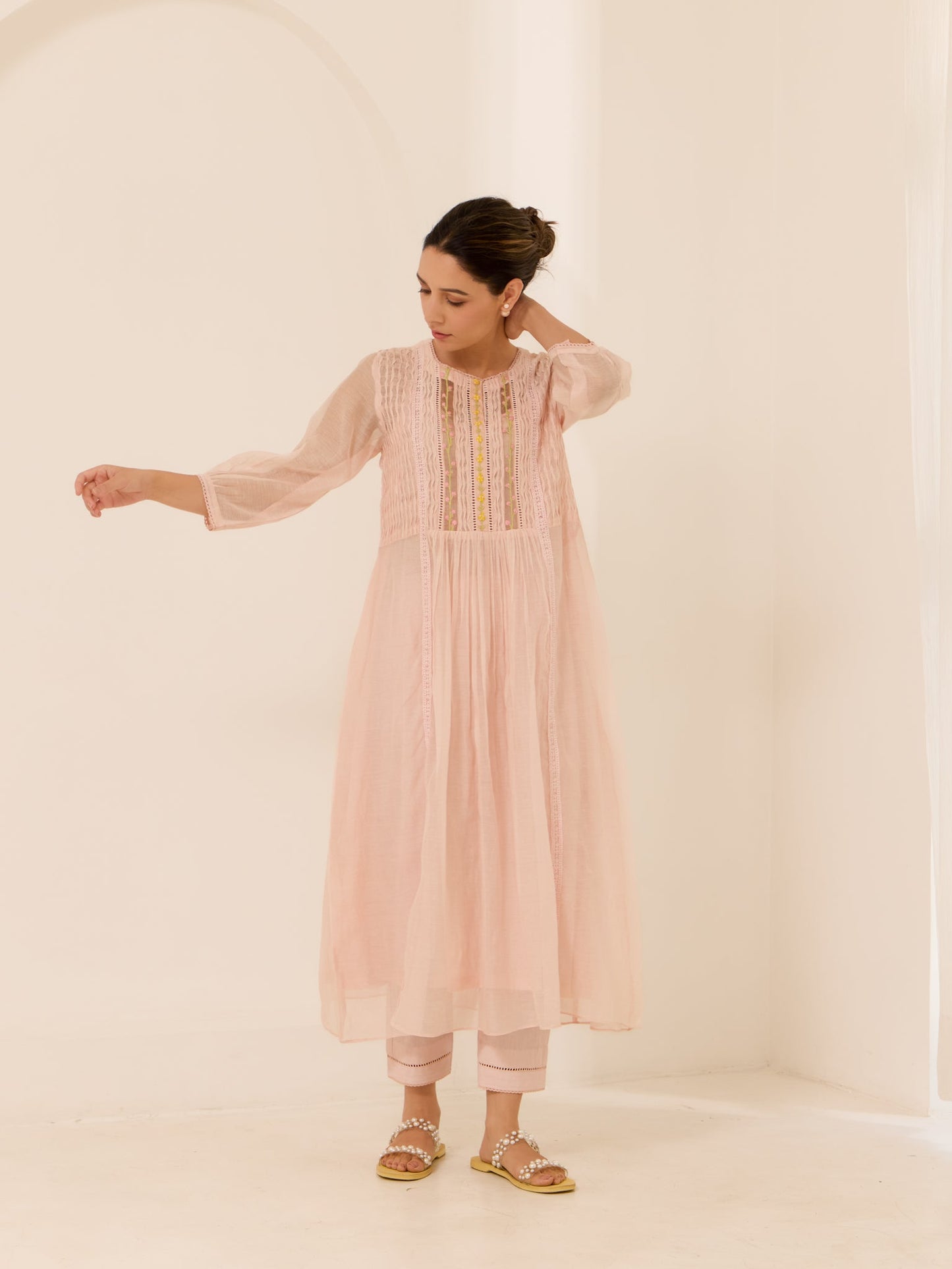 Roza - The Soft-Pink Tunic Set