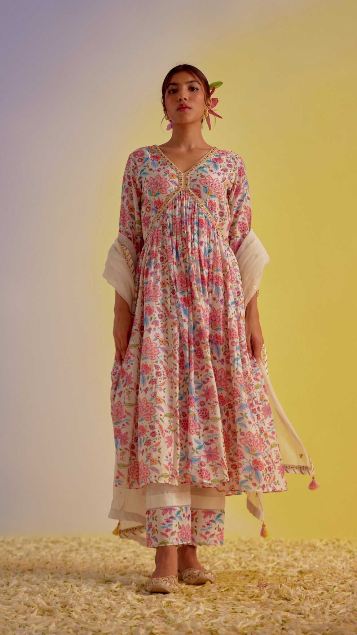 Zoya - The Ivory Anarkali Set