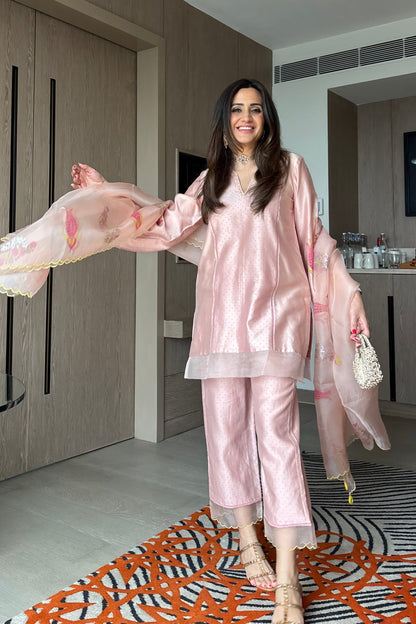Mitali Wadhwa in Kriya - the Pink Kurta set