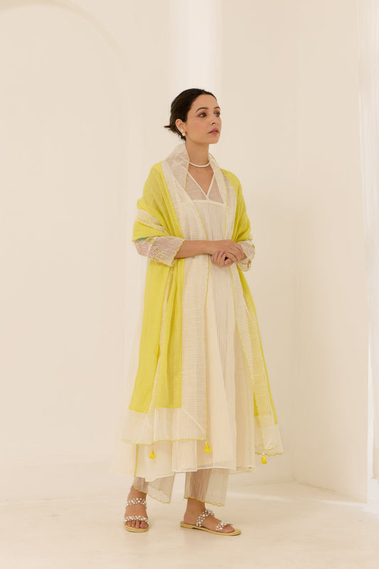 Lilybeth - The Ivory Suit Set