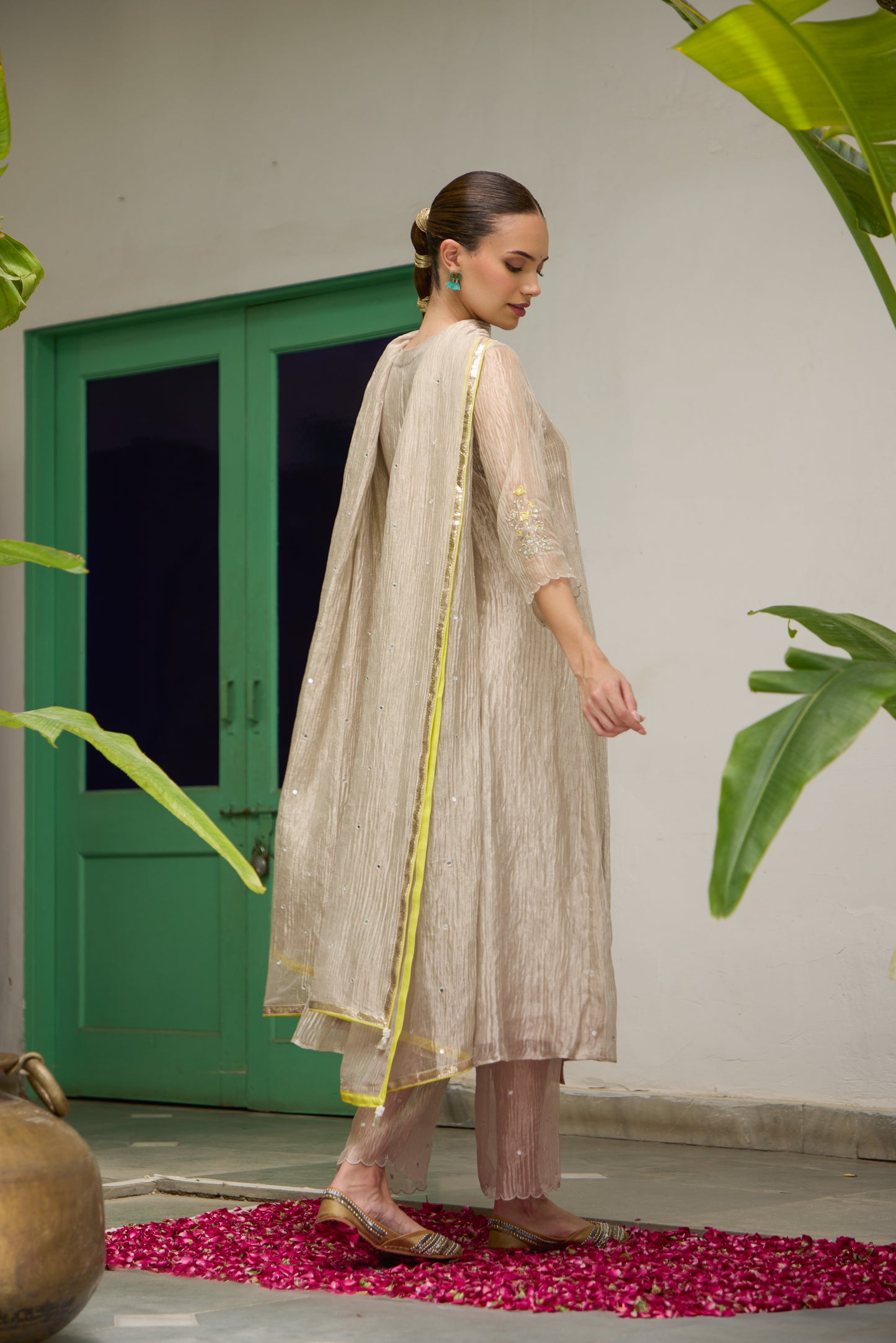 Veda - The Tissue Angrakha Set