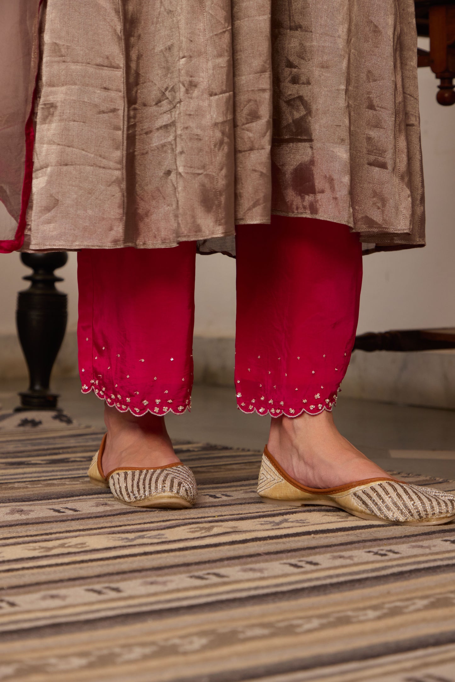 Nilambari - The Silver Tissue Set