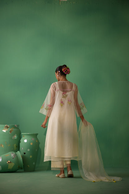 Mukti - Ivory Kurta set