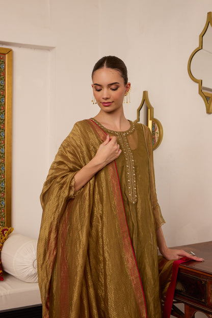 Nilambari - The Gold Tissue Set