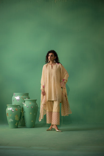 Kinara - Beige Kurta set