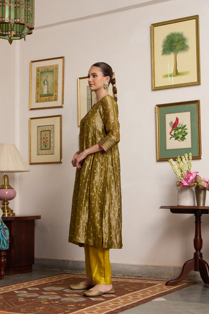 Kanak - The Green Bandhani Tissue Set
