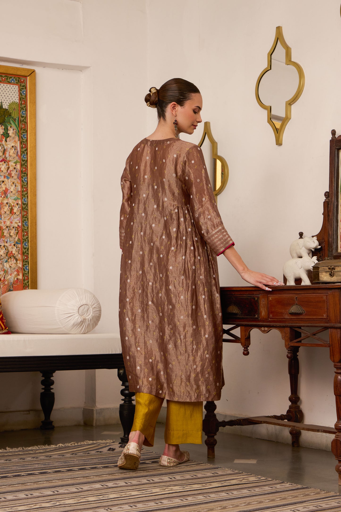 Kanak - The Brown Bandhani Tissue Set