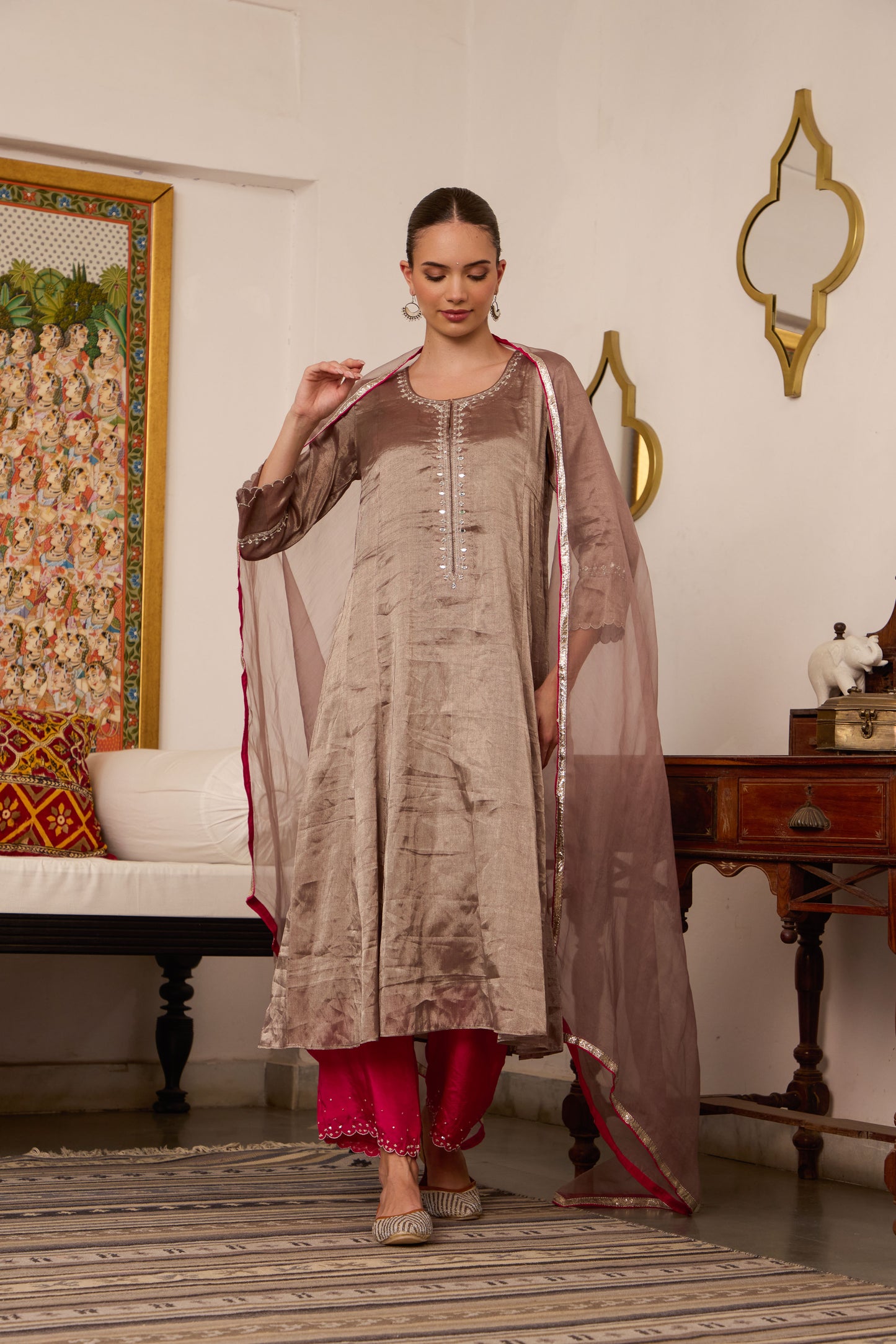 Nilambari - The Silver Tissue Set