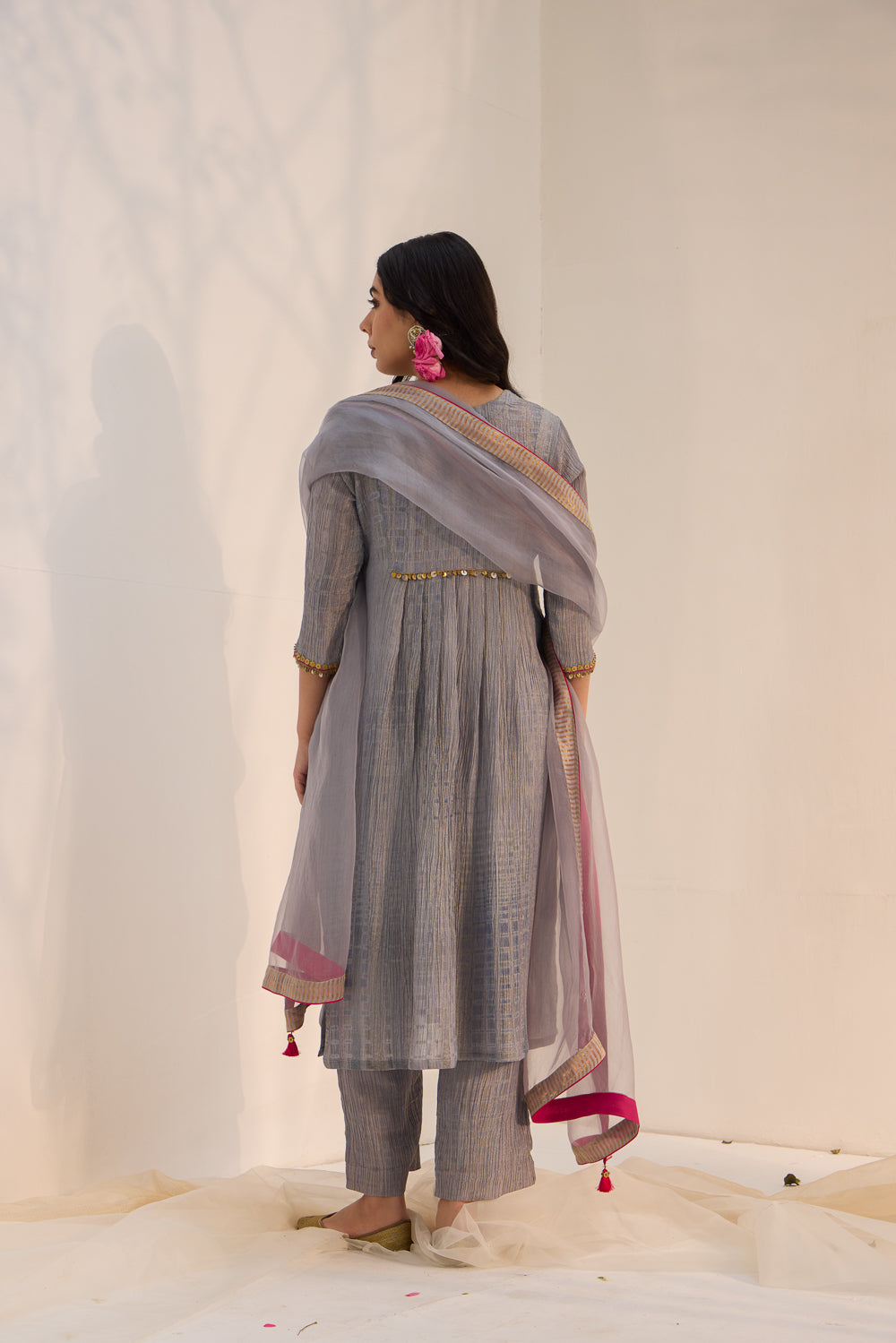 Varya - The Grey Tissue Kurta Set