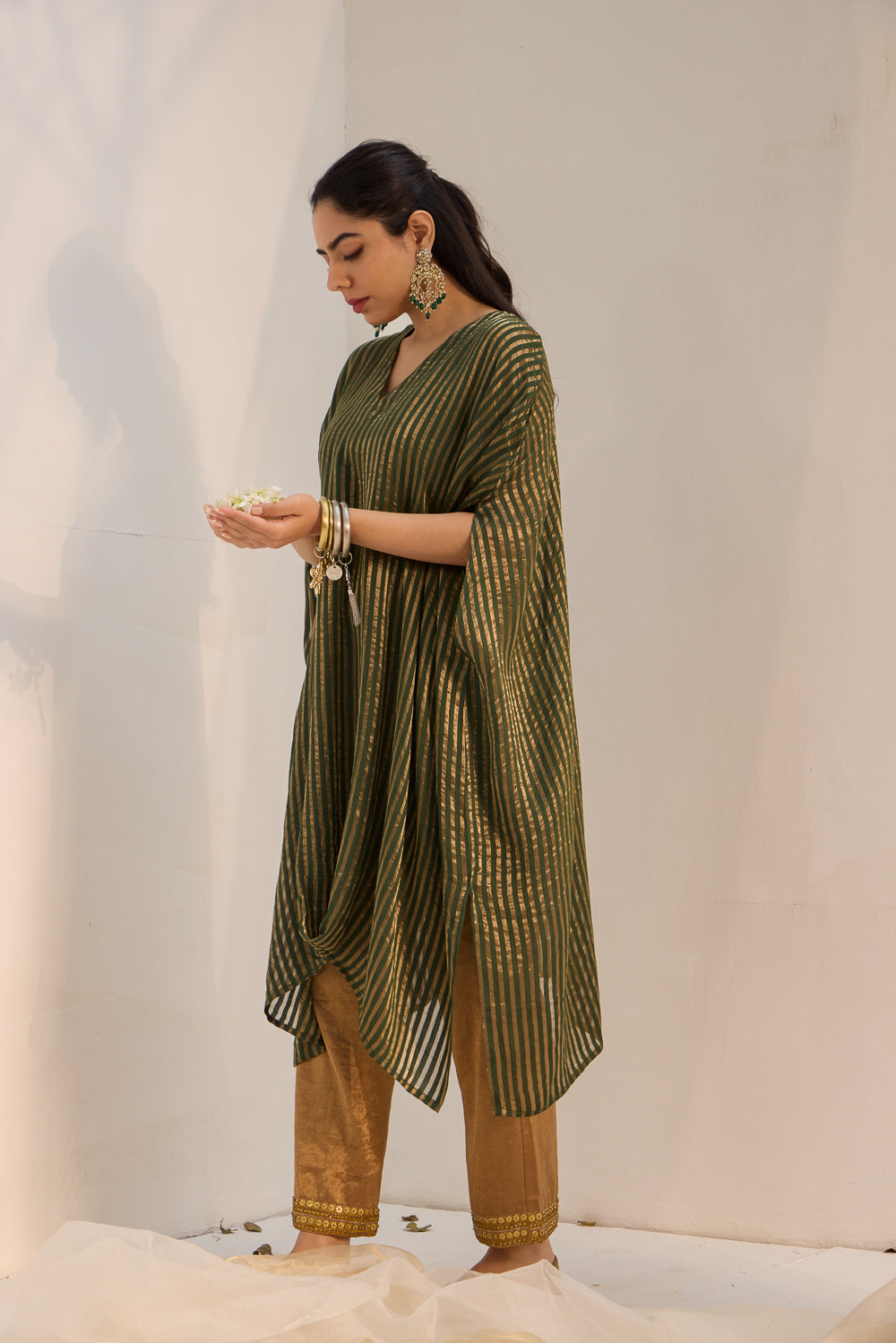 Veda - The Green Kaftan Set