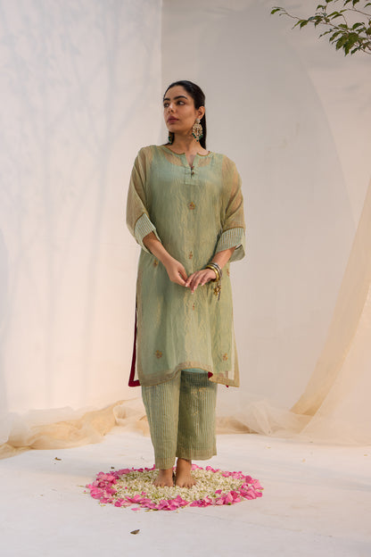 Viti - The Green Kaftan Set