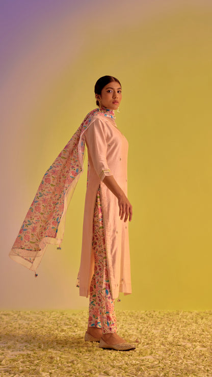 Rumi - The Light Pink Straight Suit Set