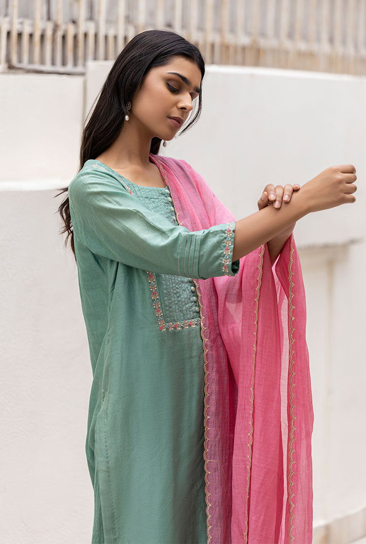 Hina - Green Dhagai Suit